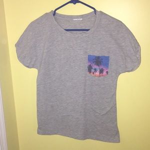 grey pocket T-shirt with graphic
